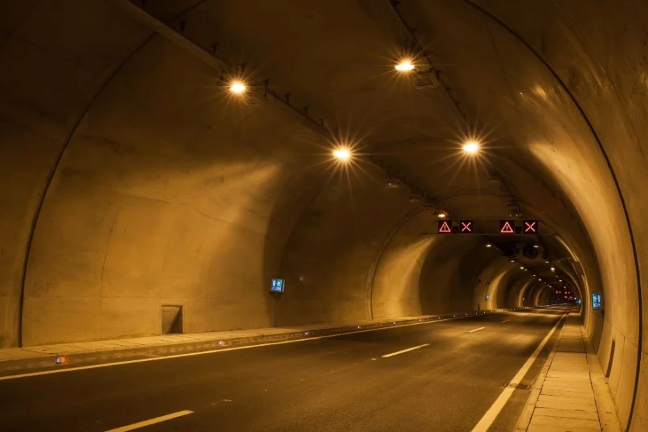 Pierwszy tunel samochodowy na świecie znajduje się w Niemczech i ma ponad 125 lat