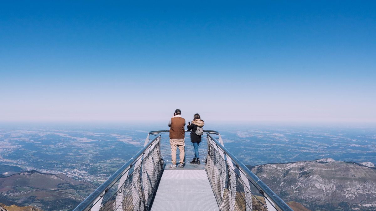 Europejska stolica bez lotniska i stacji kolejowej Foto: taras widokowy w Andorze