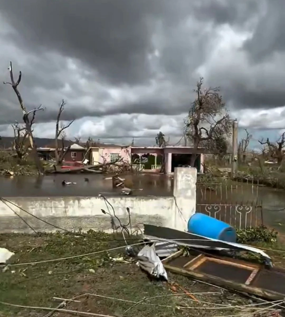 Huragan Melissa sieje spustoszenie