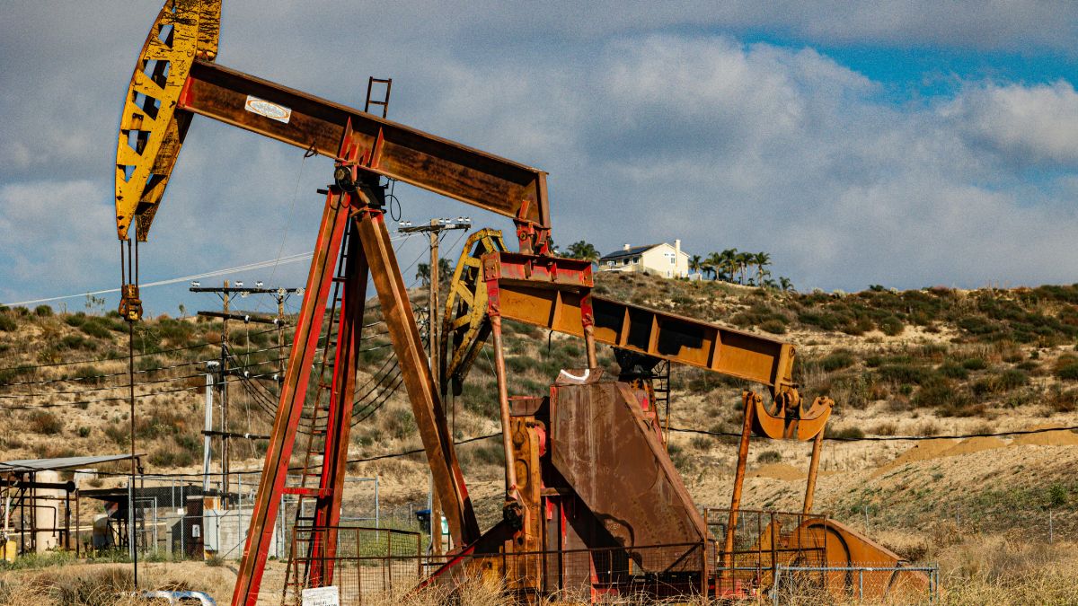 Paradoks bogactwa naftowego Foto: wydobycie ropy